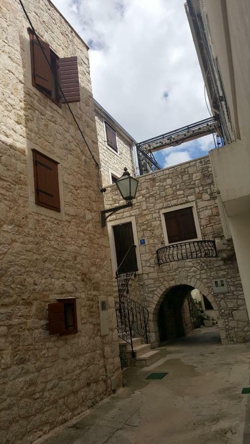 Vila Skrlec Baska Voda Bagian luar foto